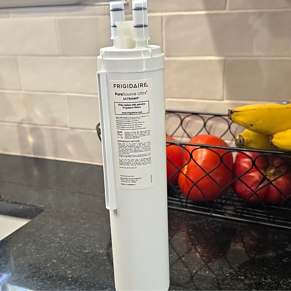 Frigidaire PureSource Ultra ULTRAWF Refrigerator Water Filter NSF 200 Gal White